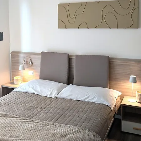 Mazzini Apartment *